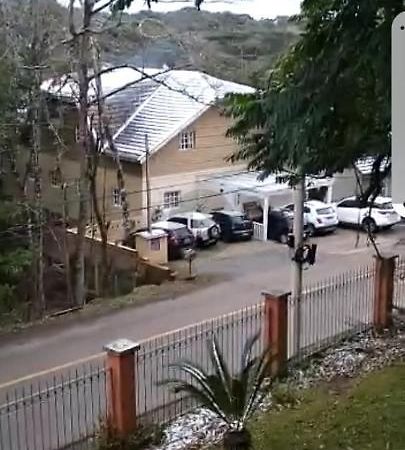 Apartamento Hospedagem Vó Lina Gramado Exterior foto